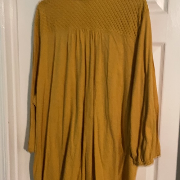 Avenue - Picture 3 of 3